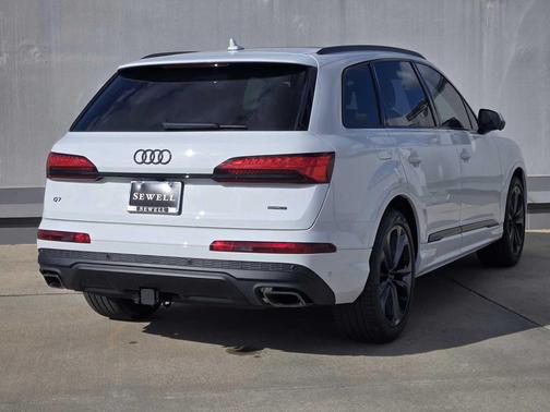 2026 Audi Q7 55 Premium Plus