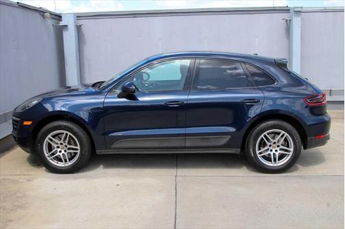 2017 Porsche Macan Base