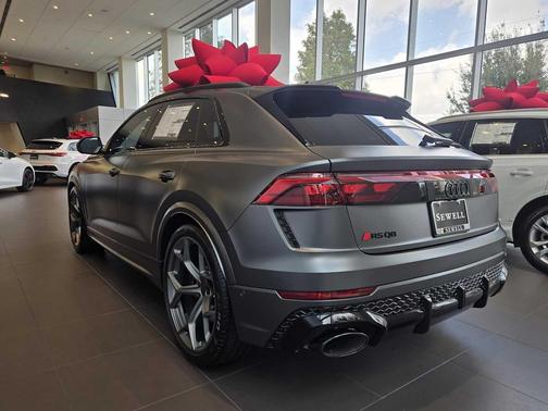 2026 Audi RS Q8 4.0T