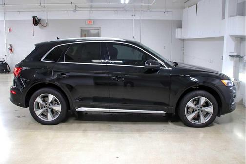 2023 Audi Q5 40 Premium