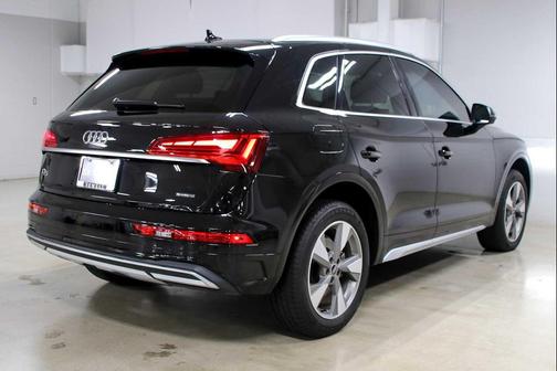2023 Audi Q5 40 Premium