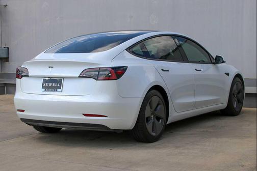 2021 Tesla Model 3 Standard Range Plus