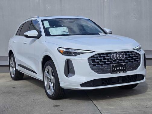 2025 Audi Q5 Premium Plus TFSI quattro S tronic