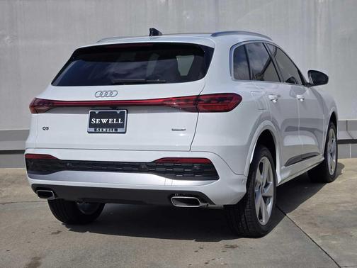 2025 Audi Q5 Premium Plus TFSI quattro S tronic
