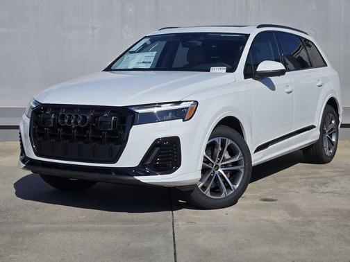 2026 Audi Q7 45 Premium
