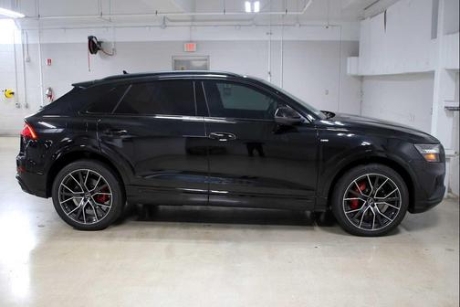 2023 Audi Q8 55 Premium Plus