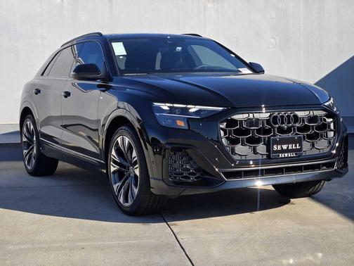 2025 Audi Q8 55 Premium Plus