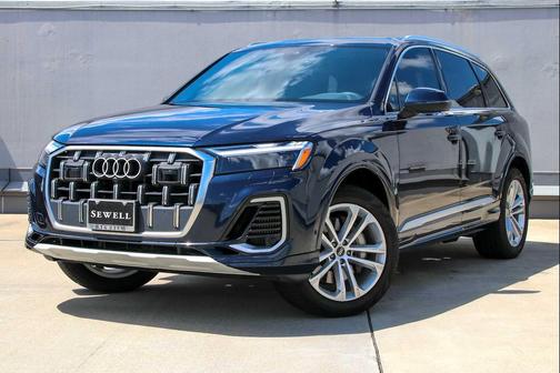 2025 Audi Q7 55 Premium Plus