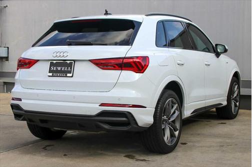 2024 Audi Q3 45 S line Premium Plus