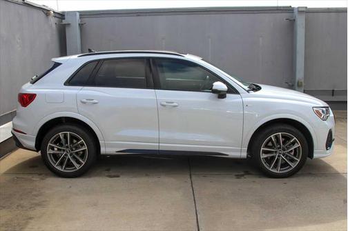 2024 Audi Q3 45 S line Premium Plus