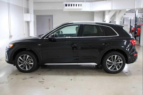 2023 Audi Q5 45 S line Premium