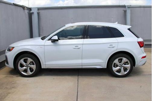 2022 Audi Q5 45 S line Premium Plus