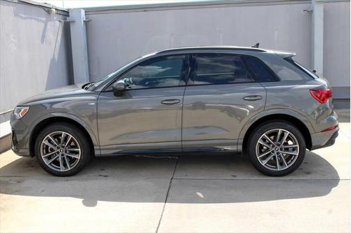 2024 Audi Q3 Premium 45 TFSI S line quattro Tiptronic