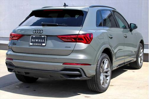 2024 Audi Q3 Premium 45 TFSI S line quattro Tiptronic