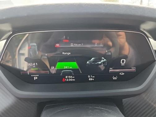 2022 Audi RS e-tron GT quattro