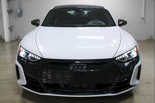 2022 Audi RS e-tron GT quattro