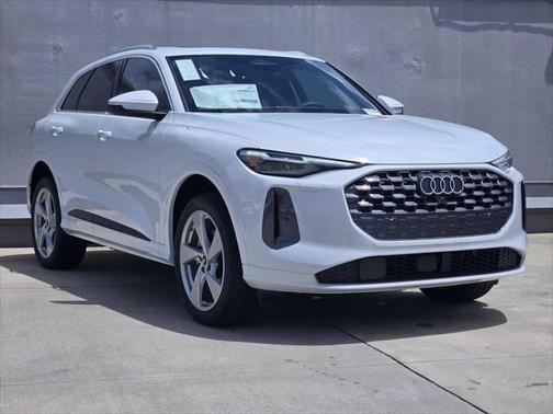 2025 Audi Q5 Premium Plus