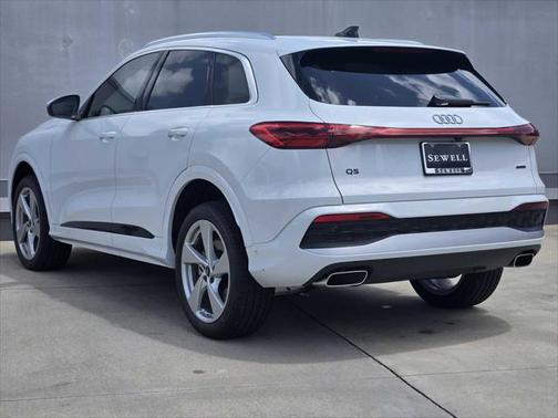 2025 Audi Q5 Premium Plus
