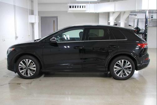 2023 Audi Q4 e-tron Premium Plus 40 RWD