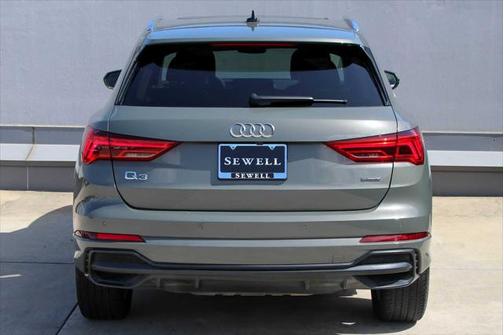 2021 Audi Q3 45 S line Premium