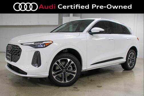 Arkona White 2025 Audi Q5 Premium Plus TFSI quattro S tronic