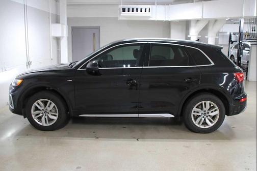 2023 Audi Q5 45 S line Premium