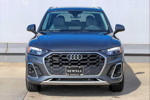 2023 Audi Q5 45 S line Premium