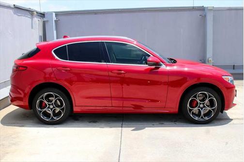 2020 Alfa Romeo Stelvio Ti Lusso