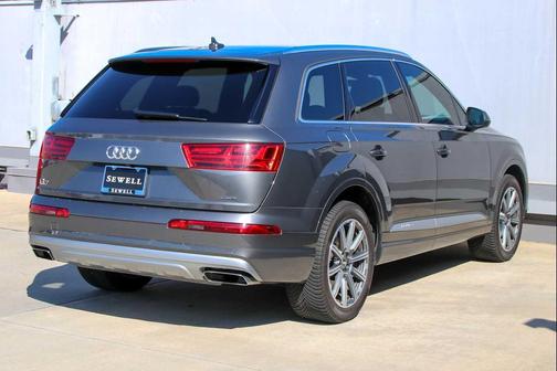 2018 Audi Q7 2.0T Premium Plus