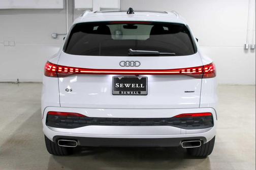 2025 Audi Q5 Premium Plus TFSI quattro S tronic