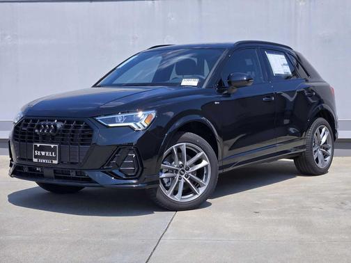 2025 Audi Q3 Premium 45 TFSI S line quattro Tiptronic