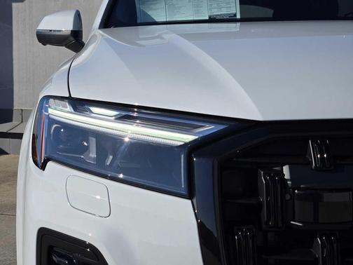 2026 Audi Q7 55 Premium Plus