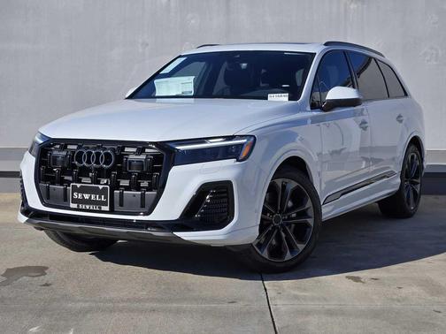 2026 Audi Q7 55 Premium Plus