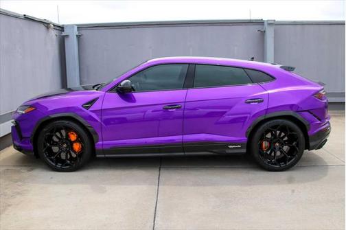 2024 Lamborghini Urus Performante