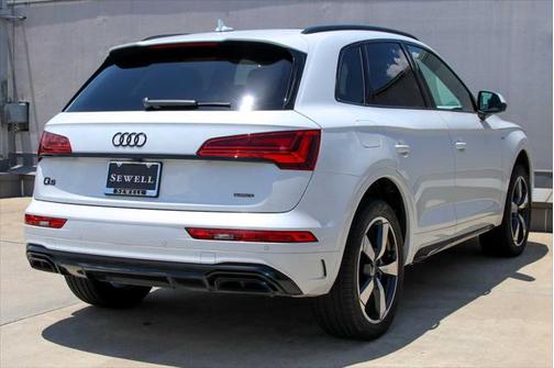 2024 Audi Q5 45 S line Premium Plus