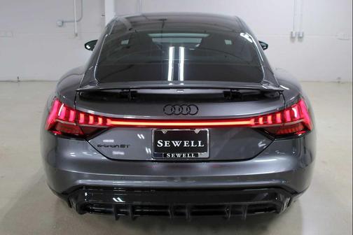 2023 Audi e-tron GT Premium Plus quattro