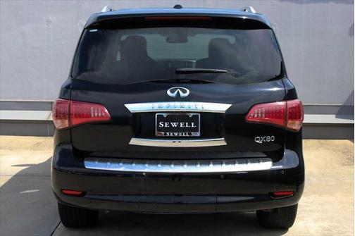 2016 INFINITI QX80 Base