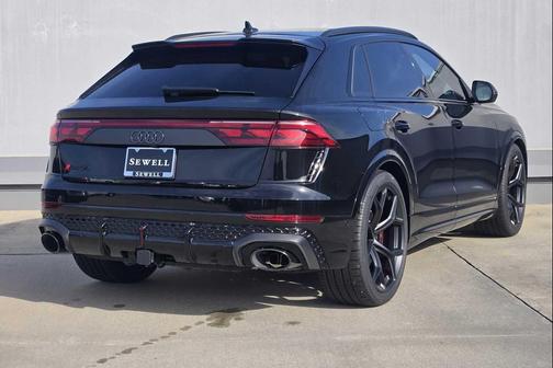 Mythos Black Metallic 2026 Audi RS Q8 4.0T