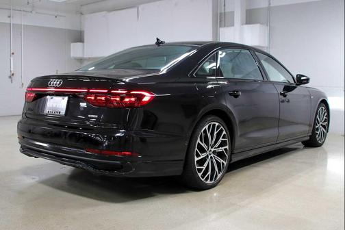 2023 Audi A8 L 55 TFSI quattro Tiptronic