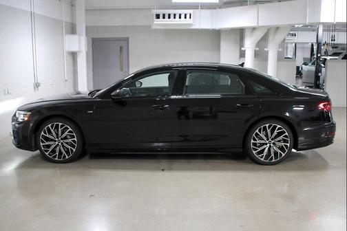 2023 Audi A8 L 55 TFSI quattro Tiptronic