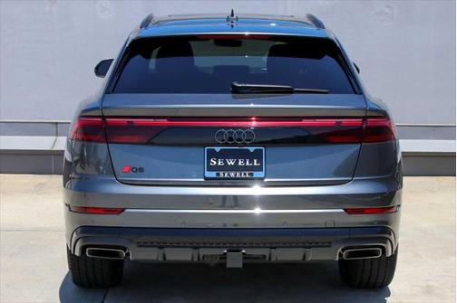 2025 Audi Q8 55 Premium Plus