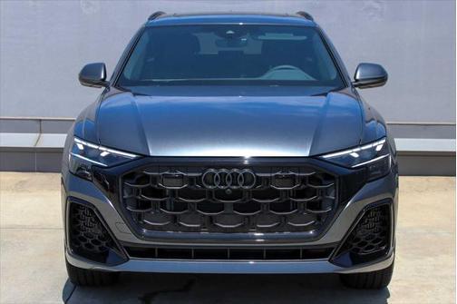 2025 Audi Q8 55 Premium Plus