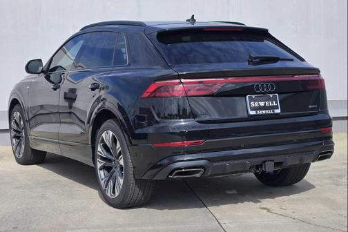 Mythos Black Metallic 2026 Audi Q8 55 Premium Plus