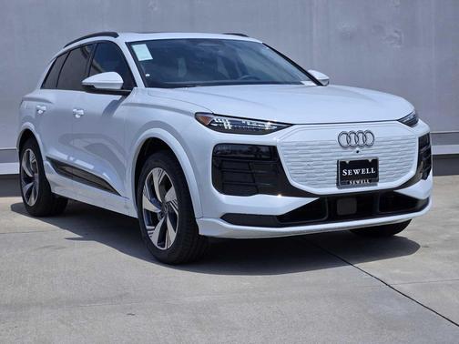 2025 Audi Q6 e-tron Premium Plus quattro