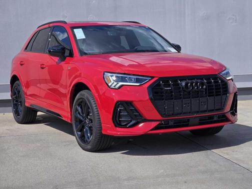 2025 Audi Q3 Premium 45 TFSI S line quattro Tiptronic