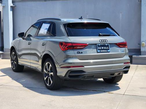2025 Audi Q3 45 S line Premium Plus