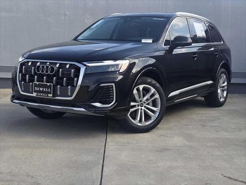 2025 Audi Q7 45 Premium Plus