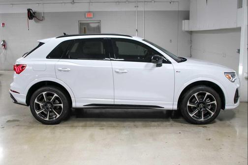 2025 Audi Q3 45 S line Premium Plus