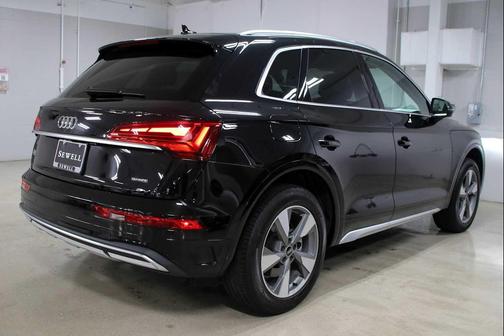 2024 Audi Q5 40 Premium
