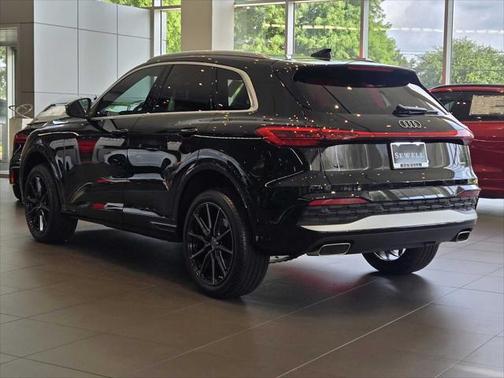 2025 Audi Q5 Premium Plus